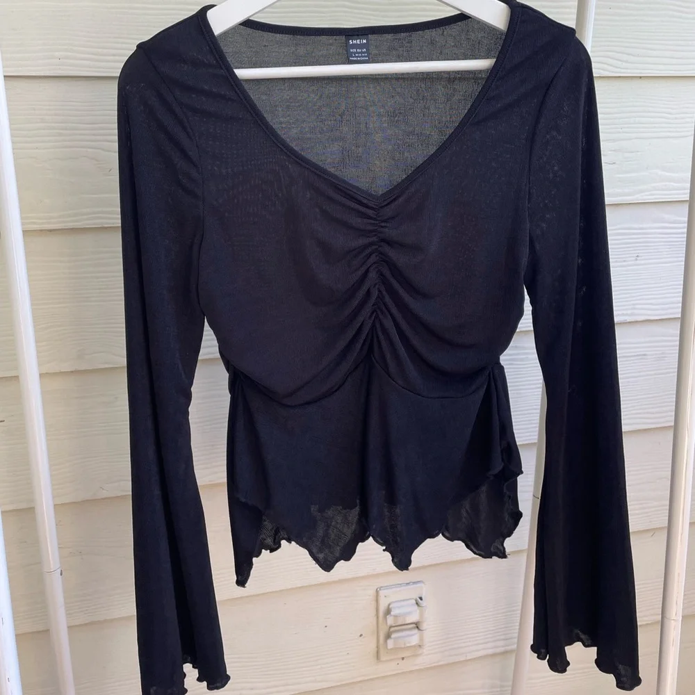 SHEIN Blouse - Picture 3 of 4